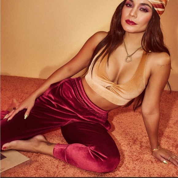 Fabletics - Velour Hoodie Cherry Burst Red Size S Zip Up - Picture 7 of 8